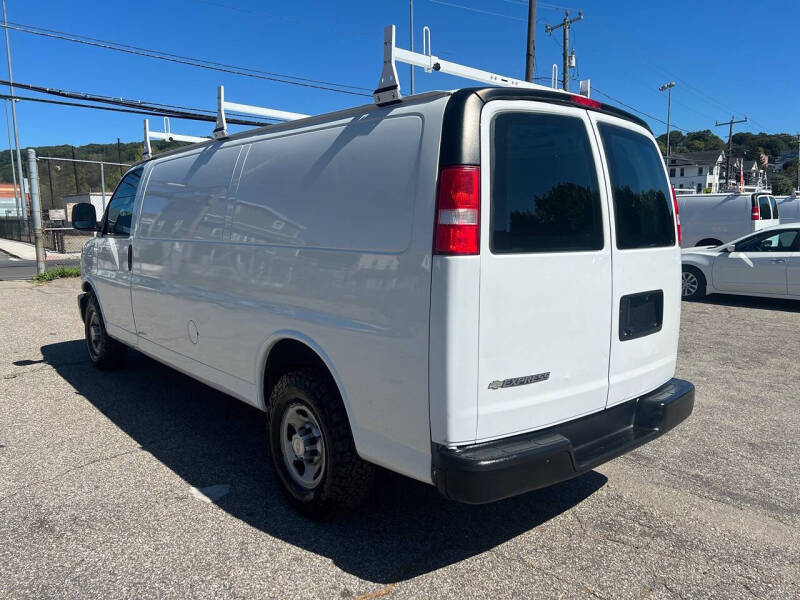 2018 Chevrolet Express 2500