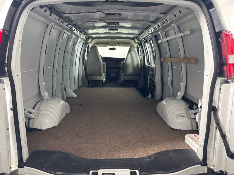 2020 Chevrolet Express 2500