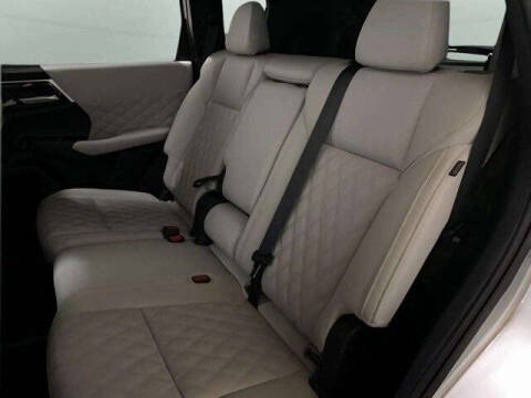 2025 Mitsubishi Outlander PHEV SEL