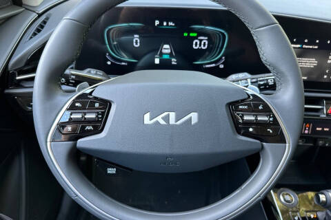 2025 Kia Niro EX