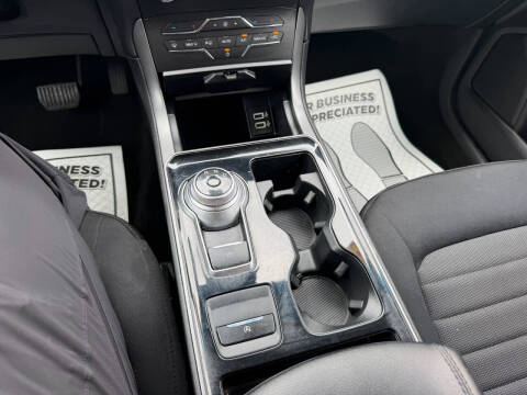 2020 Ford Edge SE
