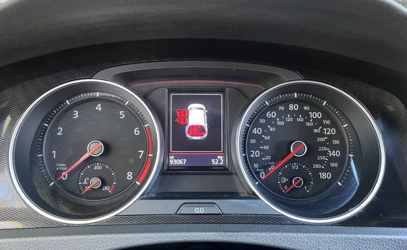 2017 Volkswagen Golf GTI S