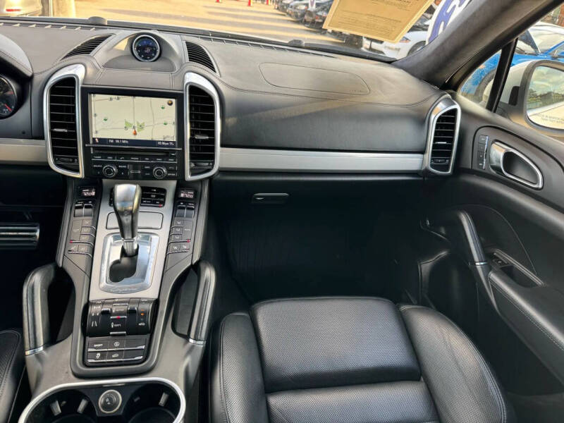 2012 Porsche Cayenne Turbo