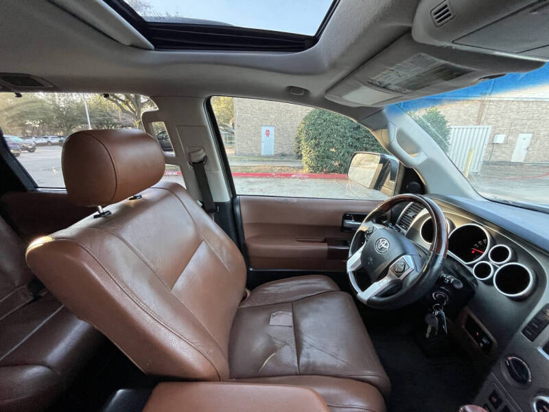 2014 Toyota Sequoia Platinum