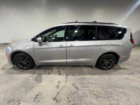2018 Chrysler Pacifica Touring L Plus