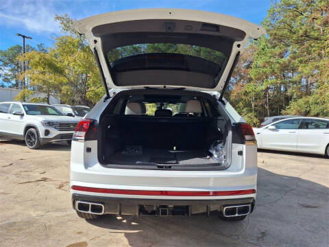 2026 Volkswagen Atlas Cross Sport SEL Premium R-Line 4Motion