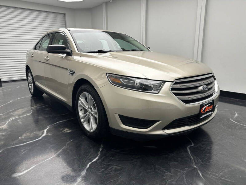 2017 Ford Taurus SE