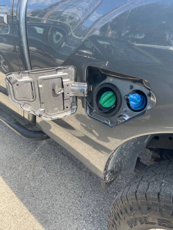 2017 Nissan Titan XD S