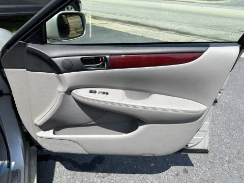 2004 Lexus ES 330