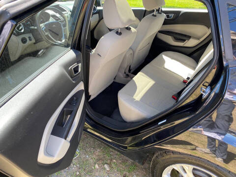 2014 Ford Fiesta SE