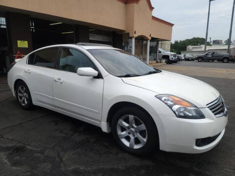 2007 Nissan Altima for sale at AUTOWORLD in Chester VA