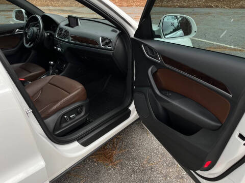 2016 Audi Q3 2.0T Premium Plus