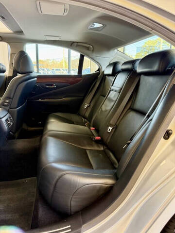 2007 Lexus LS 460