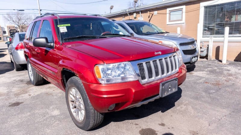 2004 Jeep Grand Cherokee for sale at Corridor Motors in Cedar Rapids IA