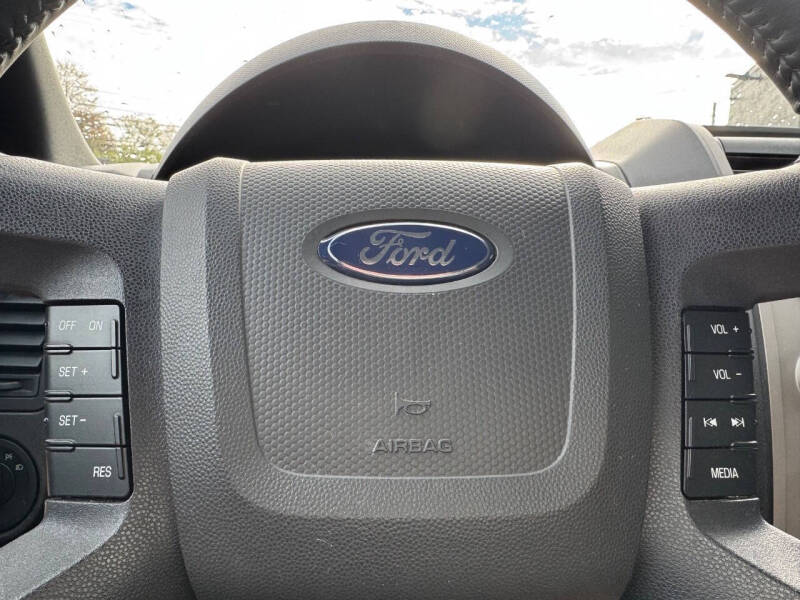 2011 Ford Escape XLT