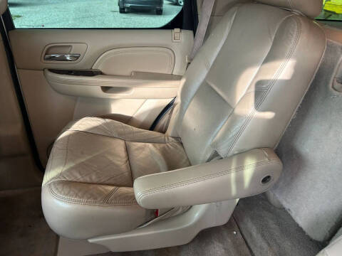 2011 Cadillac Escalade Premium