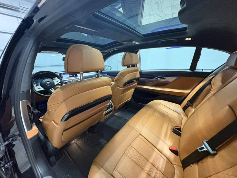 2022 BMW 7 Series 750i xDrive