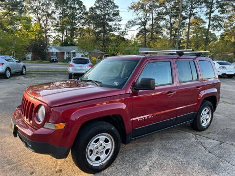 2014 Jeep Patriot for sale at Newtown Motors in Virginia Beach VA