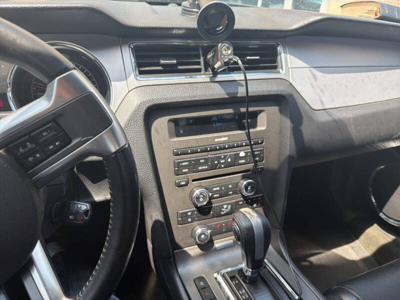 2014 Ford Mustang V6 Premium