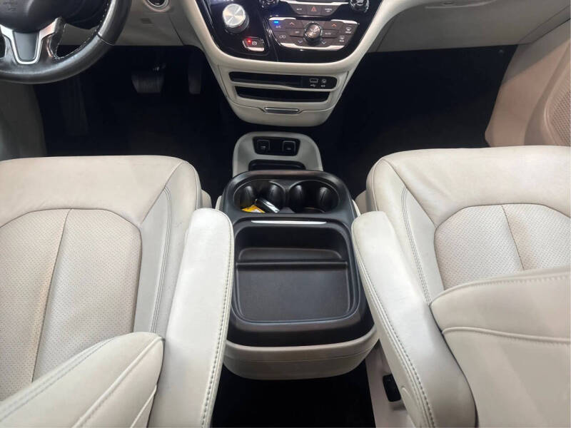 2020 Chrysler Pacifica Hybrid