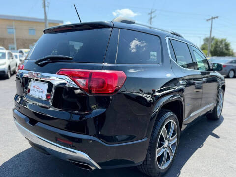 2017 GMC Acadia Denali