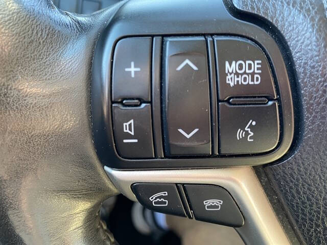 2014 Toyota Highlander LE