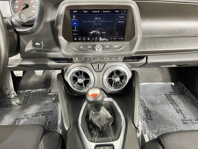 2021 Chevrolet Camaro LT1 - Photo 19