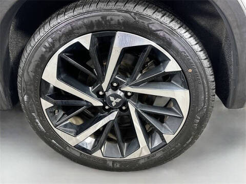 2023 Mitsubishi Outlander PHEV SEL