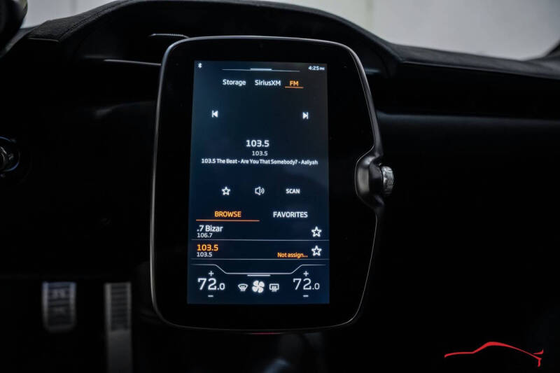 2023 McLaren Artura