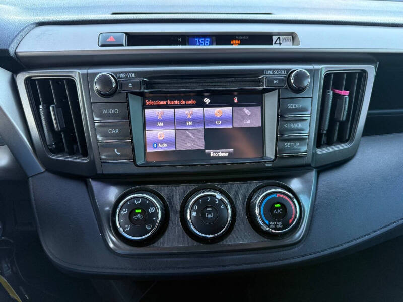 2015 Toyota RAV4 LE