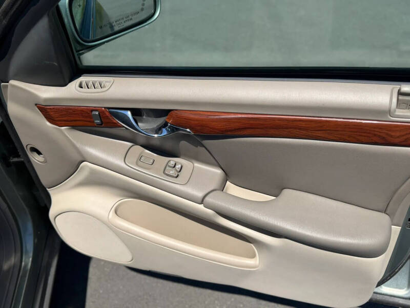 2005 Cadillac DeVille