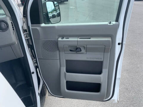 2012 Ford E-Series E-350 SD