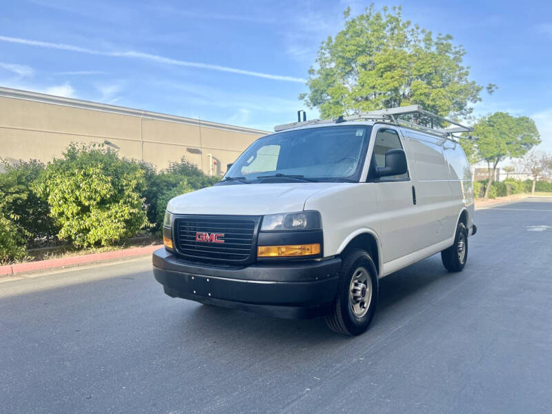 2023 GMC Savana 2500