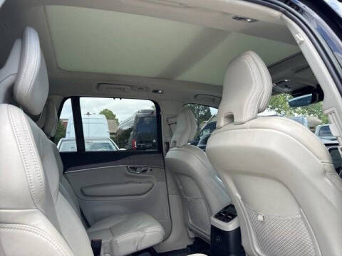 2022 Volvo XC90 Recharge T8 Inscription 6P