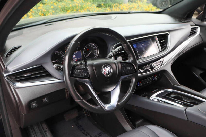 2024 Buick Enclave Essence