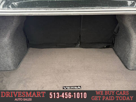 2023 Nissan Versa SV