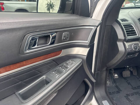 2019 Ford Explorer Platinum