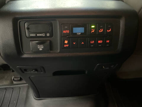 2011 Toyota Sequoia Platinum