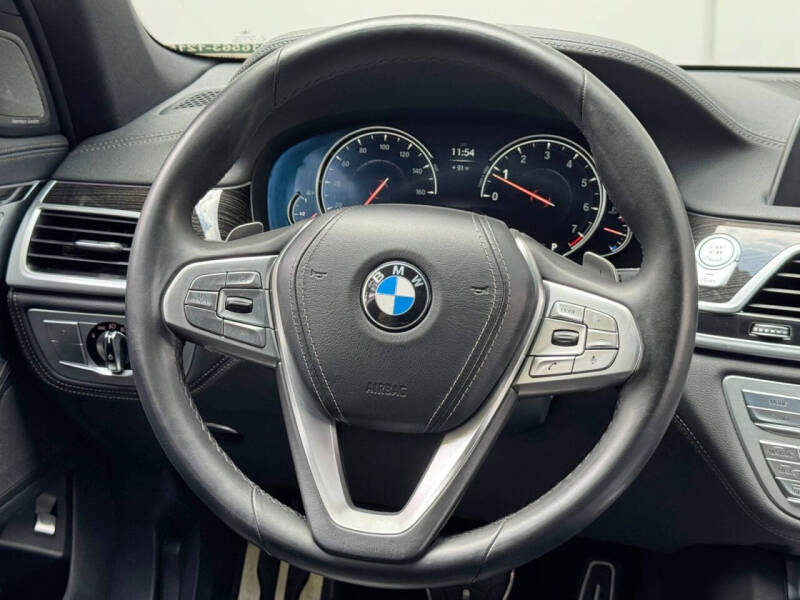 2019 BMW 7 Series 740i