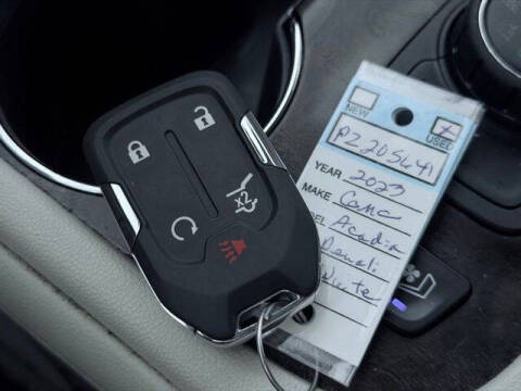 2023 GMC Acadia Denali