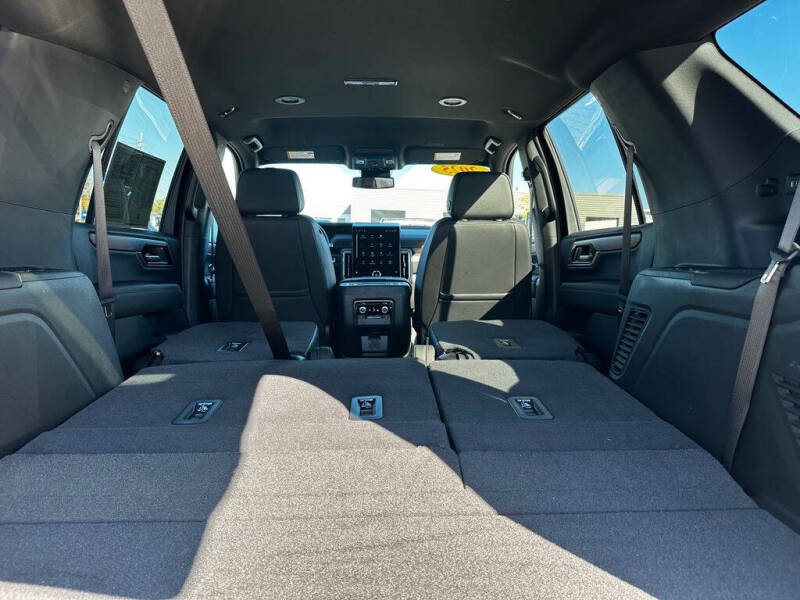 2025 GMC Yukon Denali