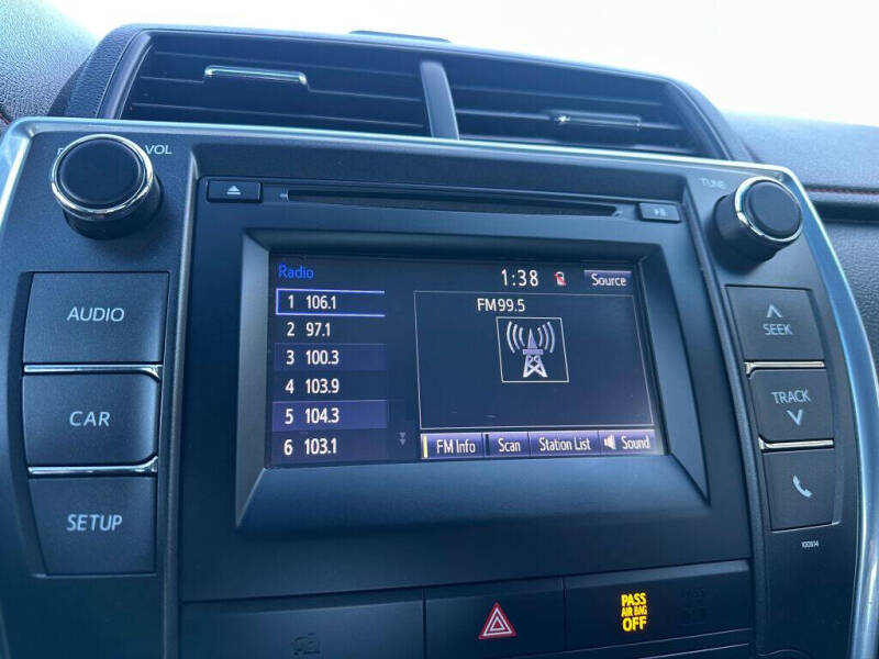 2016 Toyota Camry SE