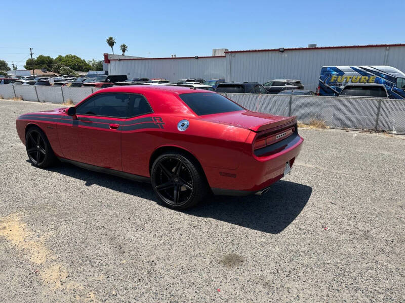 2012 Dodge Challenger R/T Plus