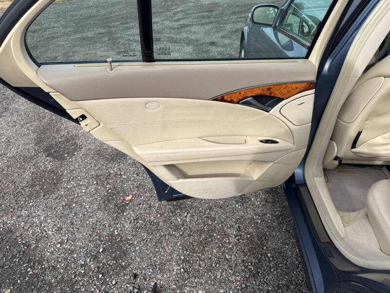 2005 Mercedes-Benz E-Class E 320