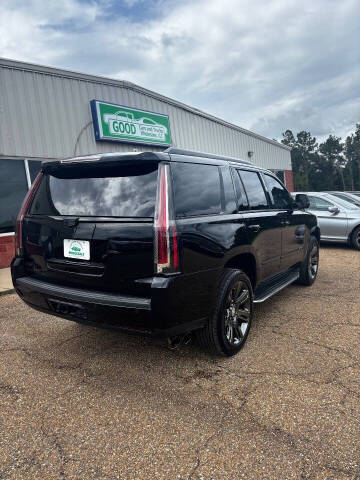 2016 Cadillac Escalade Standard