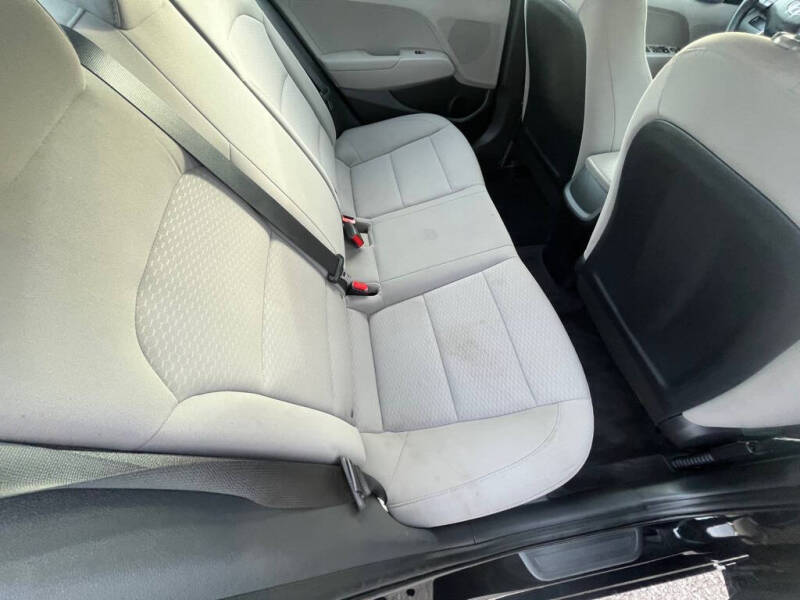 2019 Hyundai Elantra