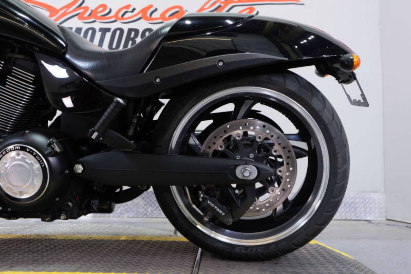 2013 Victory Hammer 8-Ball