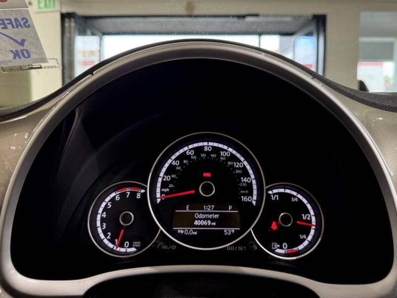 2015 Volkswagen Beetle Convertible 1.8T Classic PZEV