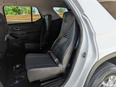 2020 Chevrolet Traverse LT Cloth