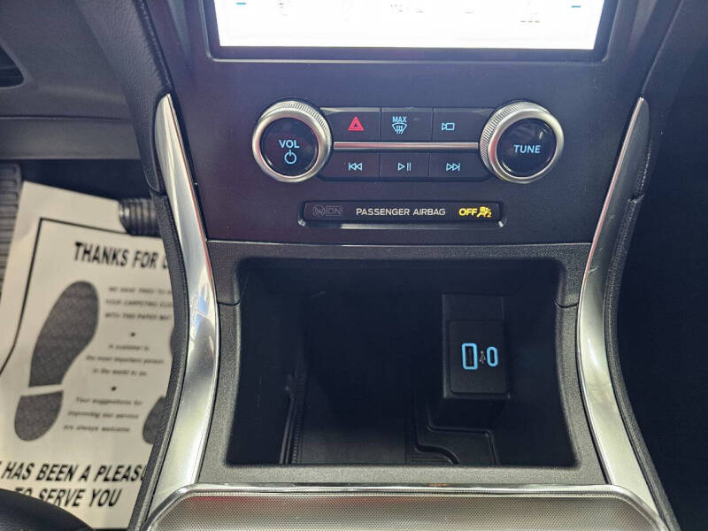 2024 Ford Edge Titanium